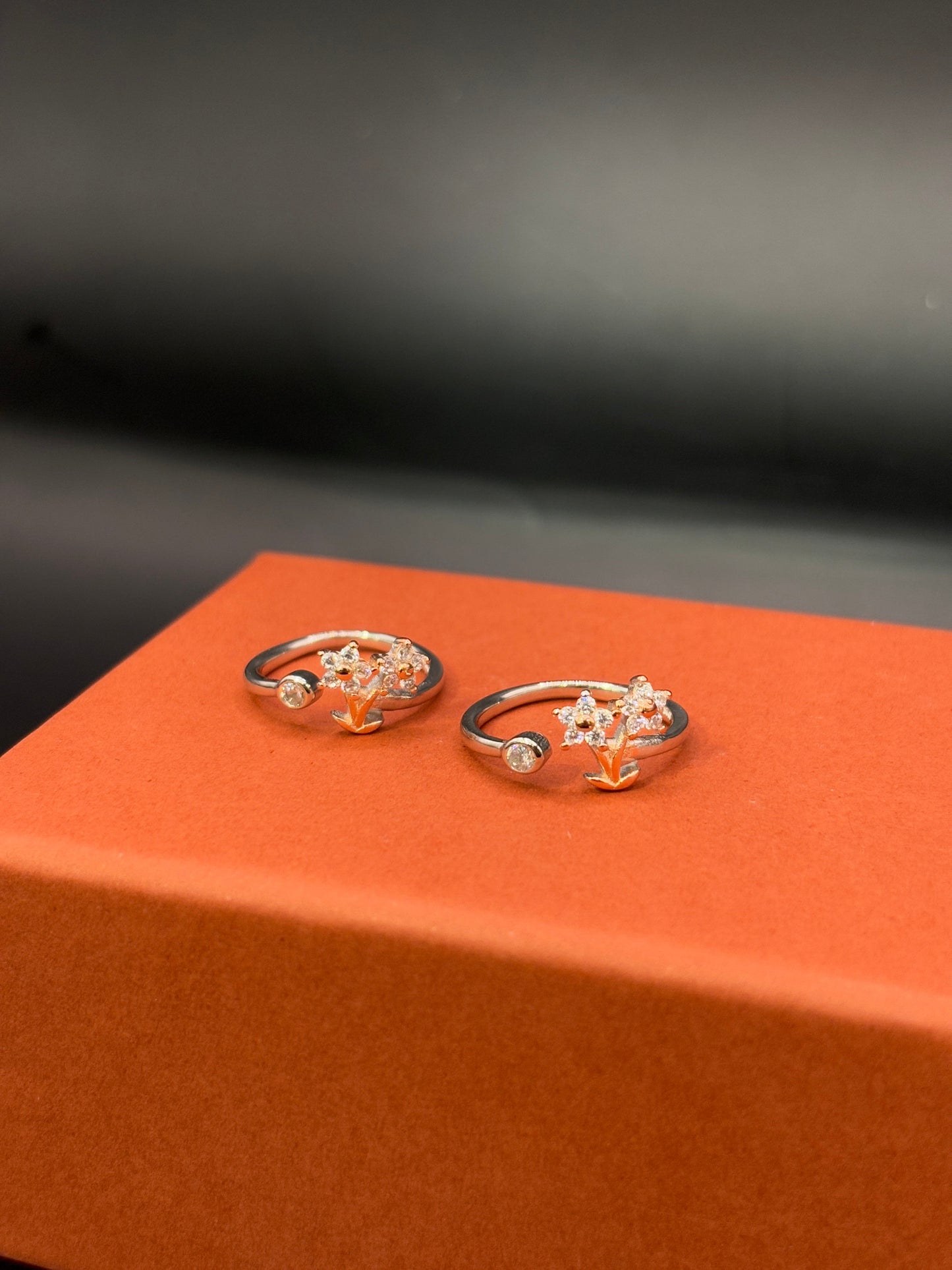 Dual Toned Floral Toe Ring in 925 Sterling Silver - Adjustable TISA Silver Elegance