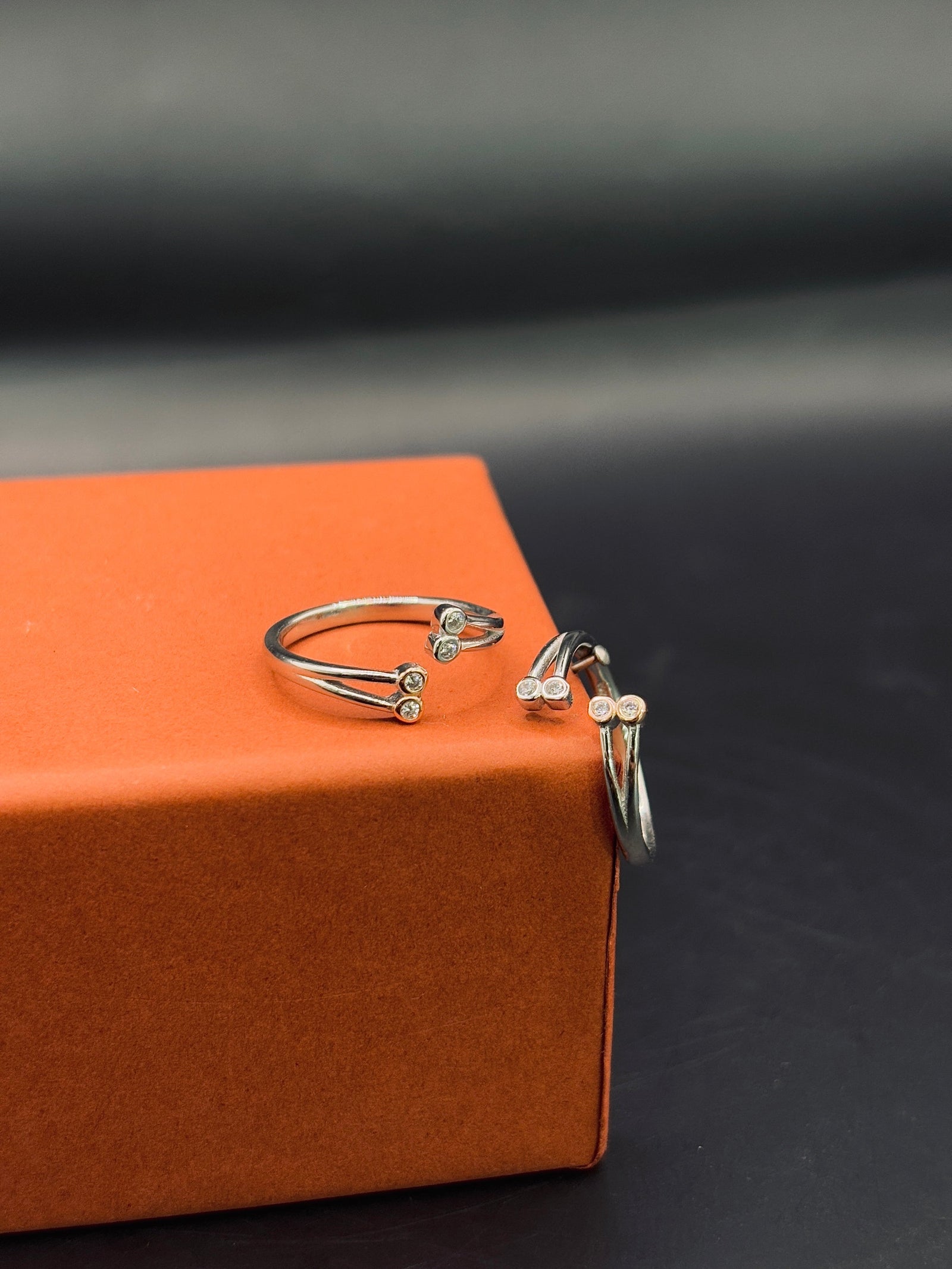 Dual Toned Solitaire Toe Ring in 925 Sterling Silver - Adjustable TISA Silver Elegance