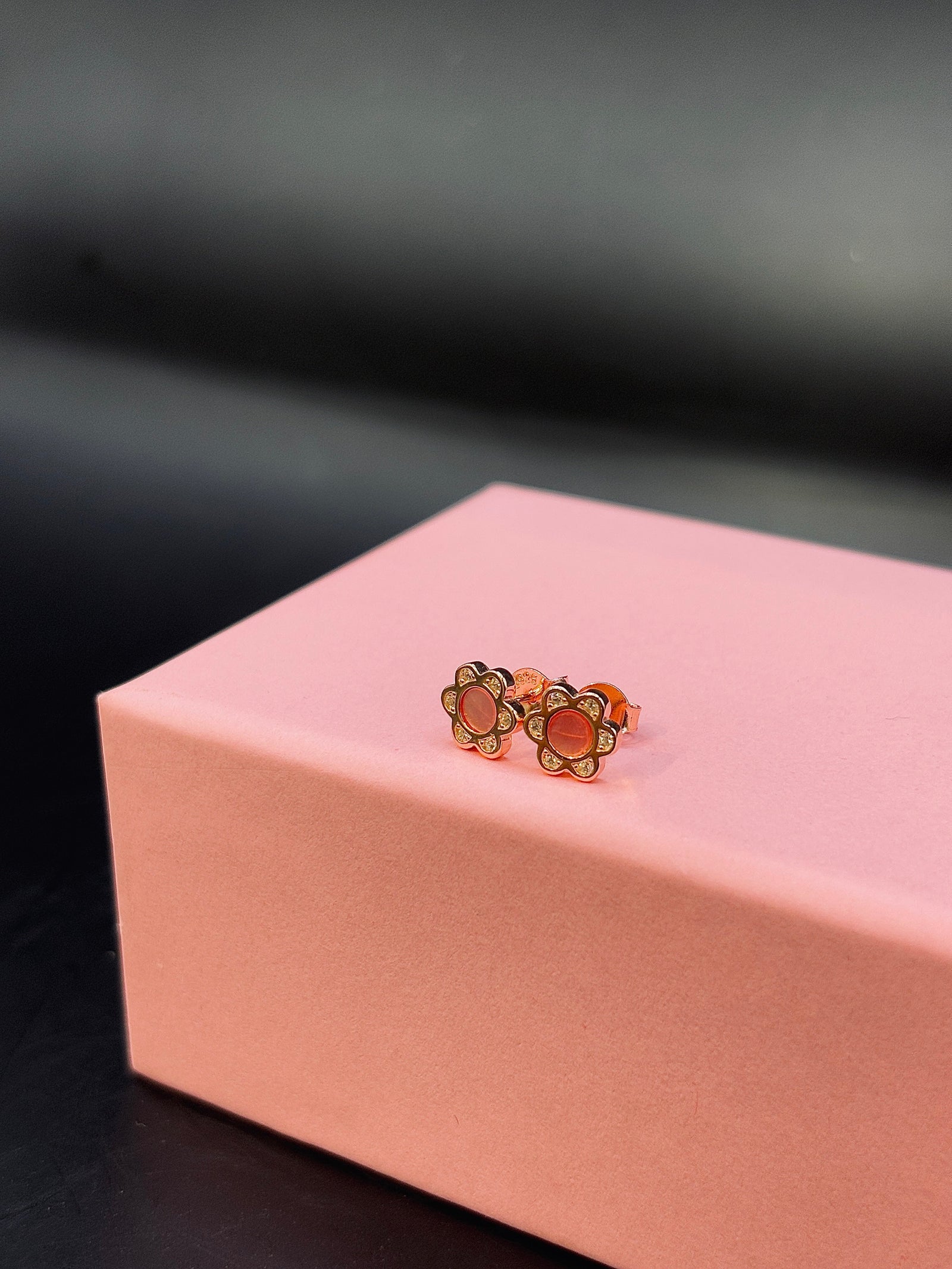 Elegant Pearl Flower Stud Earring in Silver TISA Silver Elegance