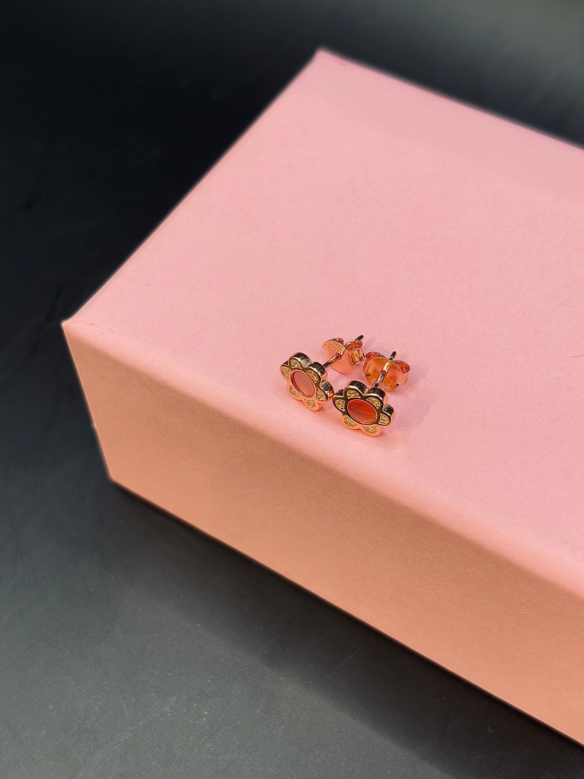 Elegant Pearl Flower Stud Earring in Silver TISA Silver Elegance