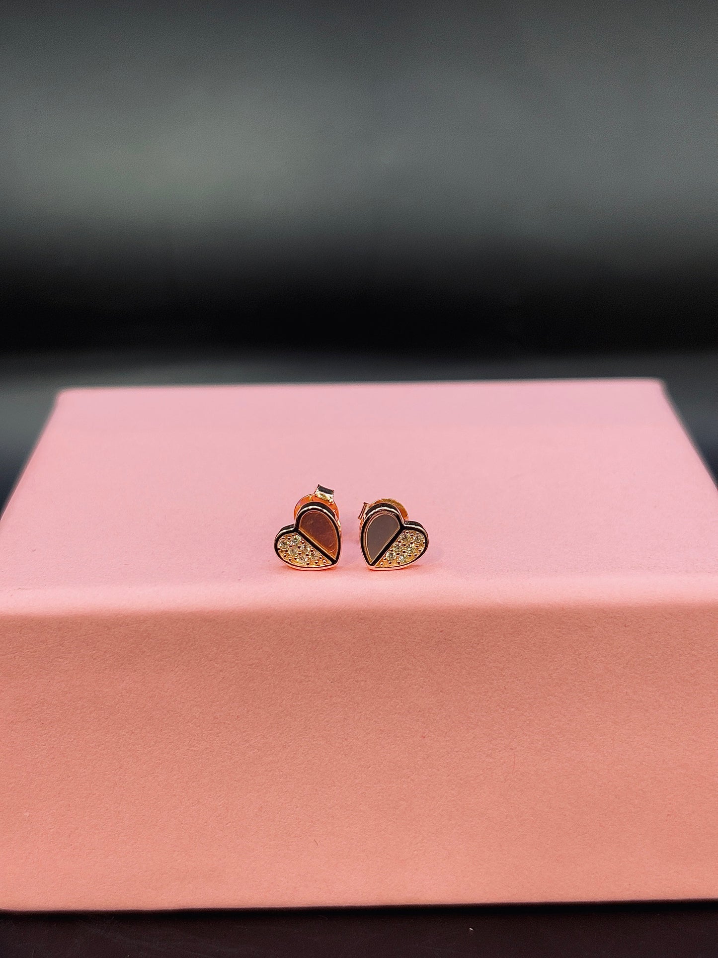 Elegant Pearl Stud Earring in Silver TISA Silver Elegance